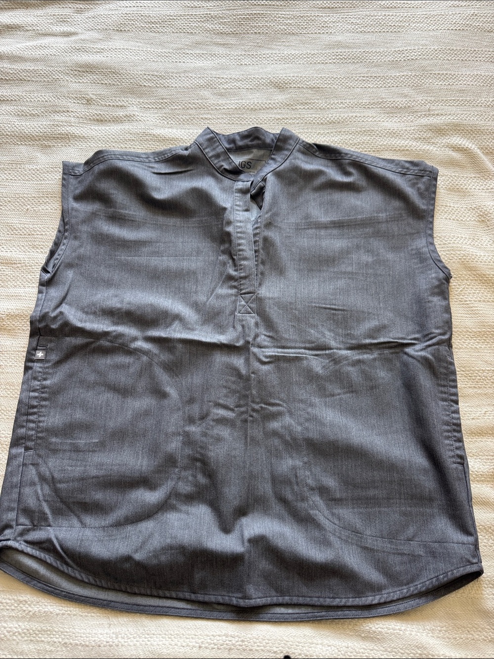 Figs Women's Sleeveless Pullover Top - Charcoal Gray